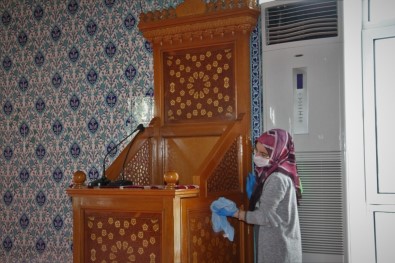 Beypazarı Belediyesi'nden Camilerde Temizlik Çalışmaları