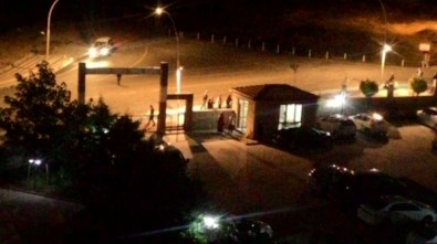 Pütürge Depreminde Malatya'da Halk Sokağa Çıktı