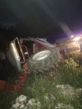 Uşak'ta Otomobil İle Traktör Çarpıştı Açıklaması 3 Yaralı