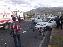 Van'da Trafik Kazası, 4 Yaralı