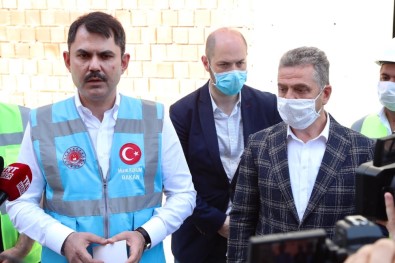 Bakan Kurum, Gaziosmanpaşa'da Kentsel Dönüşüm Alanlarını İnceledi