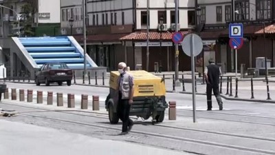 Cemal Dedenin Pazar Günleri Güvercin Yemlemekle Geçiyor