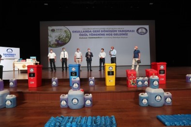 Şahinbey Belediyesi Çevreci Okulları Ödül Yağmuruna Tuttu