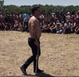 Asırlık Kamçı Şenliğinde Korona 'Cirit Attı'