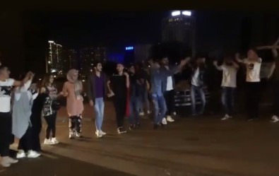 (Özel) Bakan Koca'nın 'Asker Uğurlamasında 58 Kişi Enfekte' Açıklamasına Rağmen Dehşete Düşüren Görüntüler