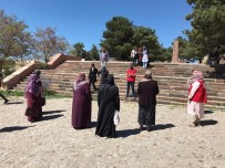 Yaşlılara Nefes Aldırdılar