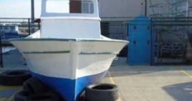 İBB'den bir skandal daha! Sahibinden habersiz tekneyi boyatıp satmışlar