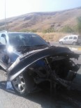 Siirt'te Otomobil Kamyonla Çarpıştı Açıklaması 1 Yaralı Haberi