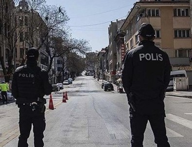 Bilim Kurulu üyesinden bayramda sokağa çıkma yasağı açıklaması