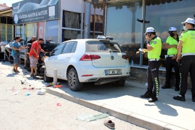 İzmir'de Trafik Kazası Açıklaması 1 Ölü