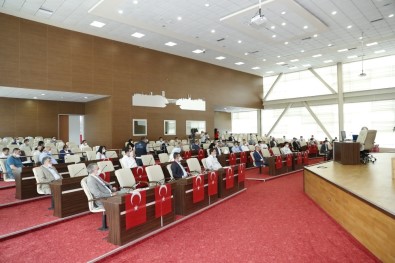Sultangazi Belediyesi'nin Faaliyet Raporu Meclisten Onay Aldı