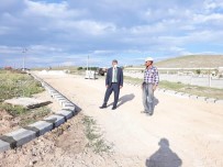 Altıntaş'ta Peyzaj Ve Kilitli Parke Taşı Döşeme Çalışmaları