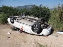 Otomobil, Traktöre Arkadan Çarptı; 1 Kişi Yaralandı Haberi