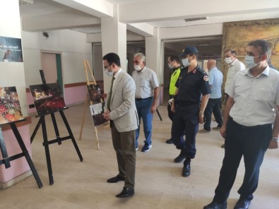 Osmancık'ta 15 Temmuz Konulu Fotoğraf Sergisi Açıldı