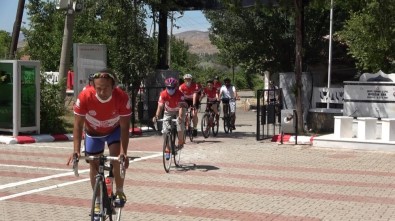 Pedallar 15 Temmuz Şehidi Ömer Halisdemir İçin Çevriliyor