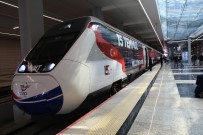 Milli Birlik Treni İlk Seferi İçin Ankara'dan İstanbul'a Hareket Etti