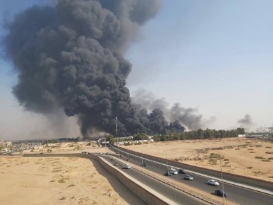 Mısır'da Petrol Boru Hattında Dev Yangın