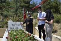 15 Temmuz Şehidi Polis Memuru Akif Altay, Kabri Başında Anıldı Haberi