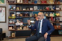 'Vatanın Ve Milletin İstiklalini Ve İstikbalini O Satılmış Hainlere Teslim Etmedik'