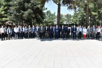 15 Temmuz'un Yıl Dönümünde Şehitler Anıldı