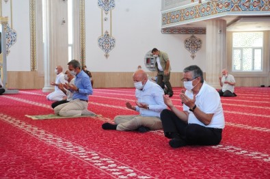 Kemer'de 15 Temmuz Şehitleri Anıldı