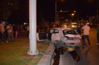 Malatya'da Kırmızı Işıktan Geçen Otomobil Kamyonete Çarptı Açıklaması 5 Yaralı