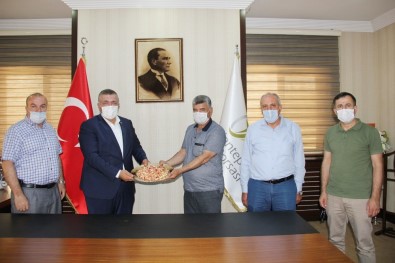 Yılın İlk Antep Fıstığına Altın Ödülü