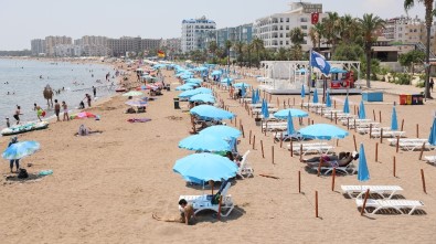 Susanoğlu Ve Kızkalesi Halk Plajlarının Mavi Bayrağı Yenilendi