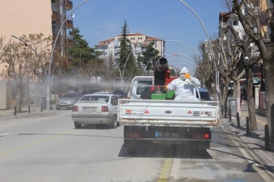 Karaman Belediyesinin Dezenfekte Çalışmaları Gece-Gündüz Devam Ediyor