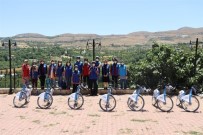 Arapgir'de Bisikletli Maske Dağıtımı Haberi