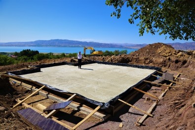 Elazığ'da Deprem Nedeniyle 18 Köyde Konut Yapımına Başlandı