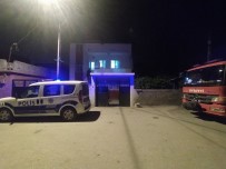 Uyuya Kalan Genç Polisi Ve İtfaiyeyi Alarma Geçirdi