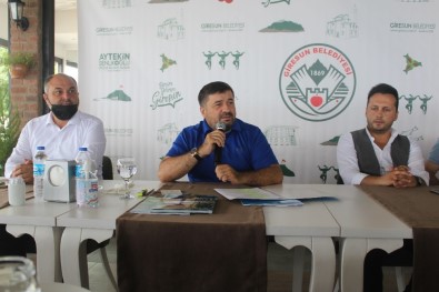 Başkan Aytekin Şenlikoğlu'na Halktan Yüzde 75 Güvenoyu