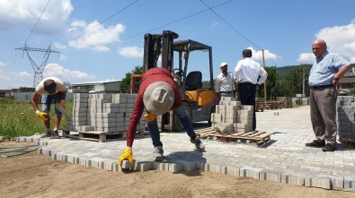 Başkan Şahin, Parke Çalışmalarını İnceledi