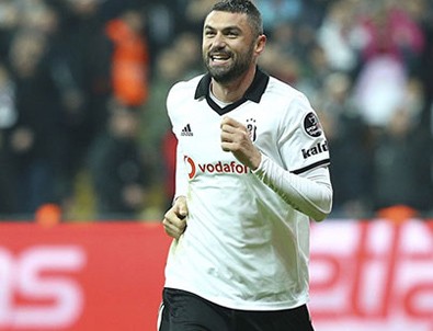 Burak Yılmaz'a flaş teklif! Talip oldular
