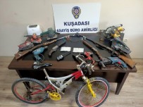 Hırsızlık Şüphelisinin Saklandığı Ev Cephaneliği Aratmadı