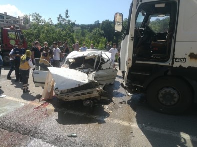 Kastamonu'da Tır İle Otomobil Çarpıştı Açıklaması 3 Ölü