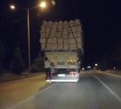 Kamyonun Arkasında Patenle Tehlikeli Yolculuk