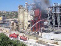 Kastamonu'da Ağaç Ürünleri Üreten Fabrikadaki Yangın Korkuttu