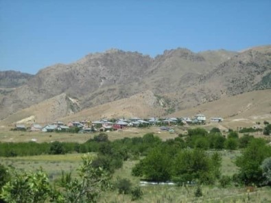 Tunceli'de Bir Köy Karantinaya Alındı