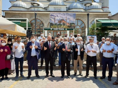 Ayasofya Camii İçin Bursa'da Lokma Dağıtıldı