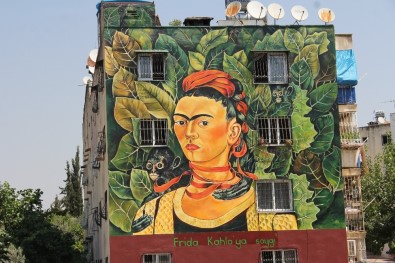 (Özel) Mersin'in Duvarları Tuval Oldu