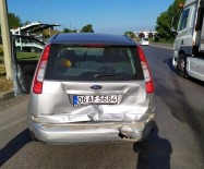 Samsun'da Kırmızı Işıkta Kaza Açıklaması 5 Yaralı