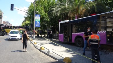 Kadıköy'de feci kaza: Yaralılar var