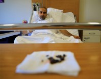 15 Yıldır Taşıdığı Böbrek Taşlarından 2 Saatlik Operasyonla Kurtuldu