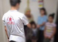 Elazığ'da Tuhafiyeciler 150 Çocuğu Sevindirdi