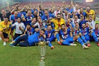 TFF 1 Lig'e Yükselen Tuzlaspor, Kupasını Aldı