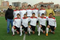 45 Yaşındaki Kürşat Günata Futbola Devam Ediyor