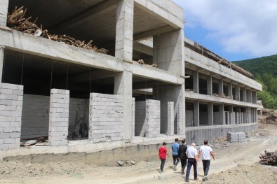 Cide Devlet Hastanesinin Kaba İnşaatı Tamamlandı