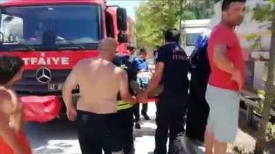 Kocaeli'de 8 Aracın Karıştığı Zincirleme Trafik Kazasında İki Kişi Yaralandı